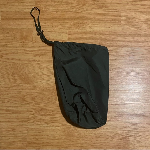 Lands’ End Insulated Petite Women’s Vest - Picture 10 of 11